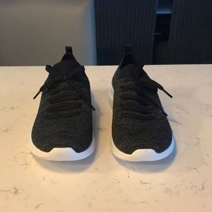 BRAND NEW Sketchers AirCooled Memory Foam Sneakers